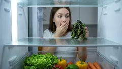 De flesta använder grönsakslådan i kylskåpet på fel sätt: så här gör du rätt